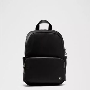 NWT Lululemon Everywhere Backpack Small 11.5L Black Silver Hardware oak interior